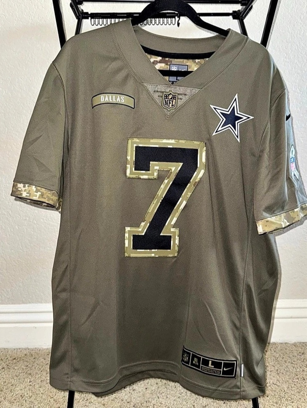 Nike Trevon Diggs Dallas Cowboys Salute to Service Jersey Mens Large #7 Olive